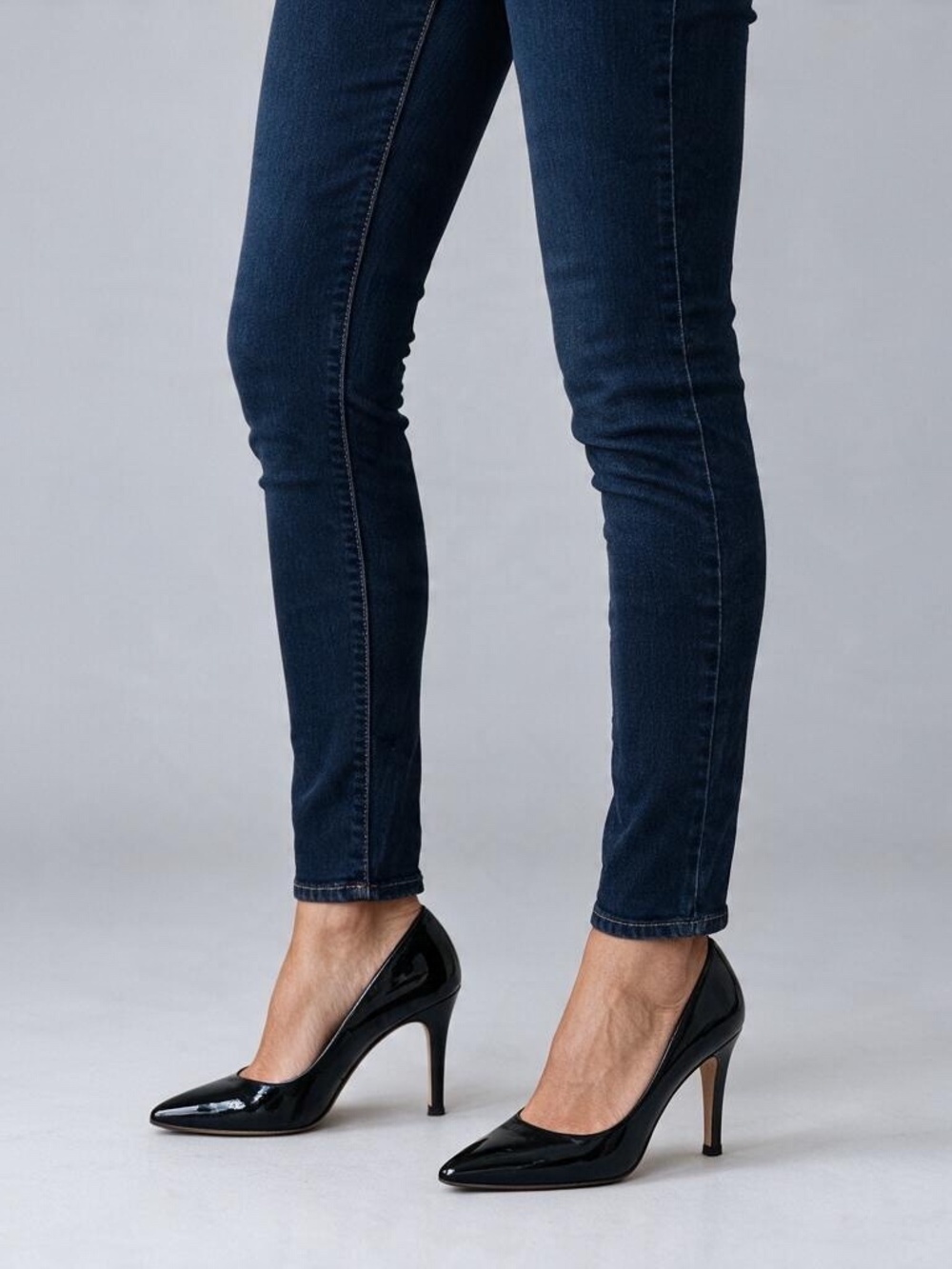 Levi’s 721 High-Rise Skinny Dark Blue Jeans – W30 L30